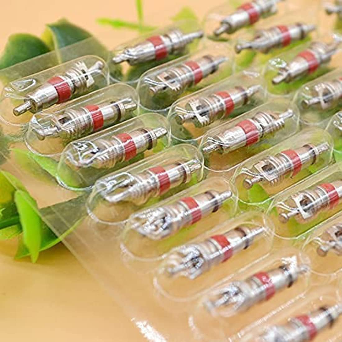 600Pcs Premium Tyre Tire Valve Cores - Valve Stem Core Part Replacement, Universal for Most Automotive, RV, ATV & Air Conditioning, Motorcycles and Bicycles